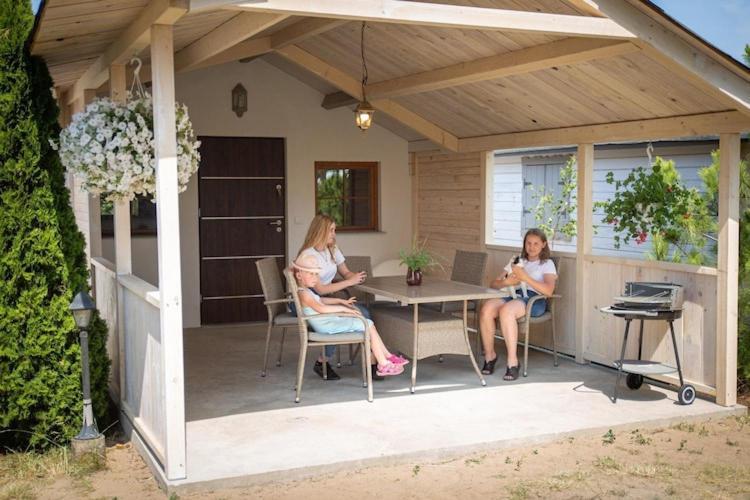 Bungalow In Miedzyzdroje With A Terrace Εξωτερικό φωτογραφία